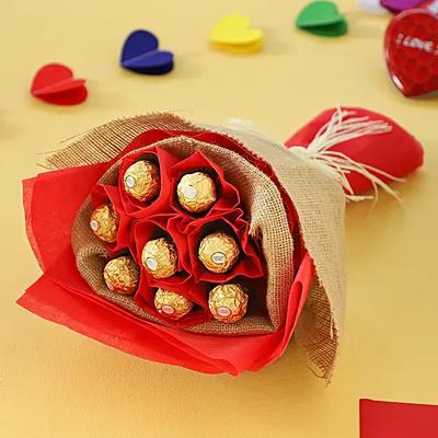 8 Ferrero Rochers Bouquet