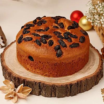 Delightful Rums N Raisins Dry Cake